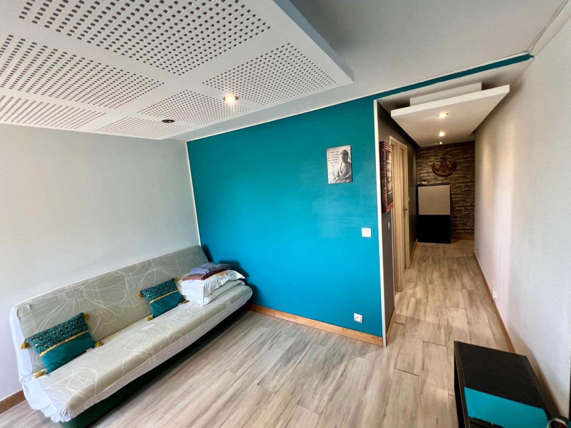 C19 Jules Verne Apartment *
